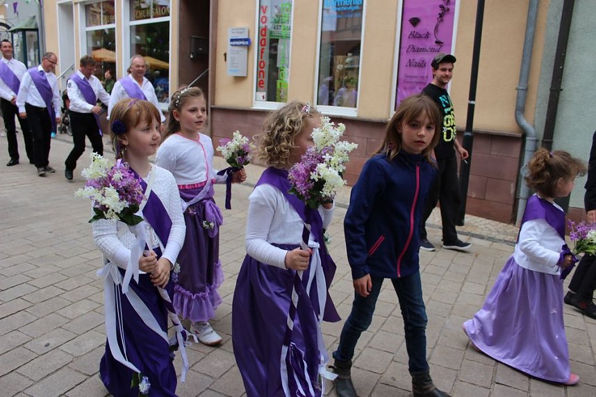 24. Fliederfest er&ouml;ffnet