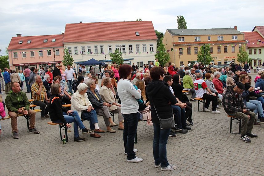 24. Fliederfest er&ouml;ffnet