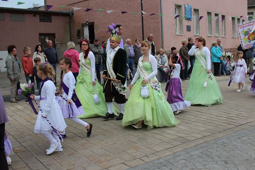 24. Fliederfest er&ouml;ffnet