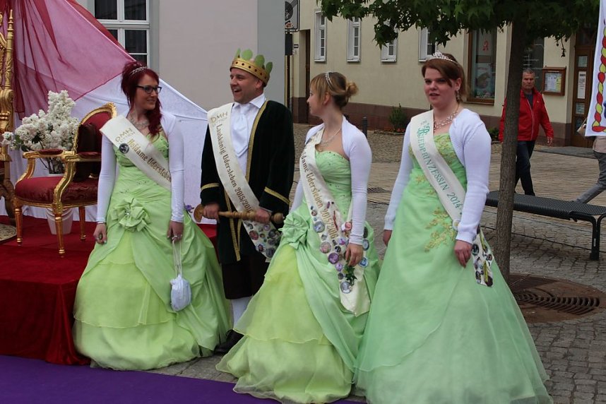 24. Fliederfest er&ouml;ffnet