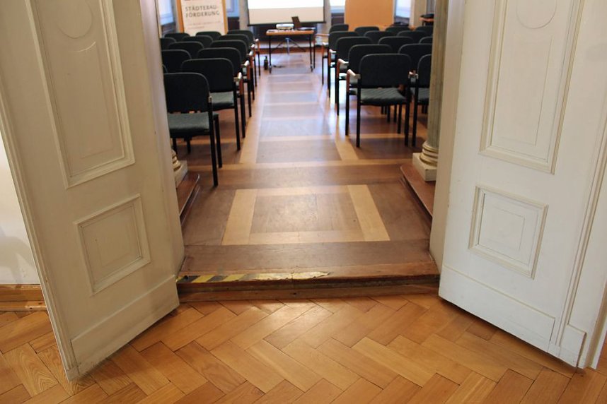 Interessante F&uuml;hrung durch das Rathaus Sondershausen