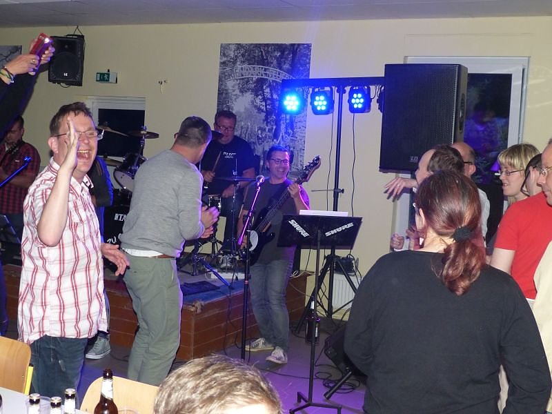 Die Wohnheime der Nordth&uuml;ringer Lebenshilfe feierten den 25. Geburtstag der GmbH auf der Feuerkuppe