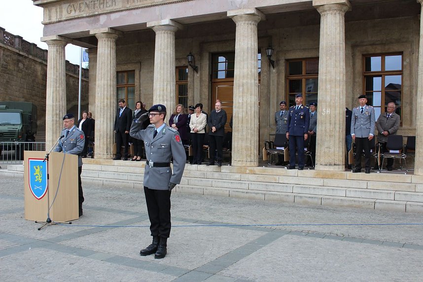 Vereidigung auf dem Marktplatz