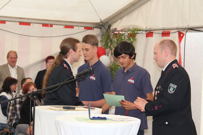 Ger&auml;tewagen f&uuml;r Clingen und mehr