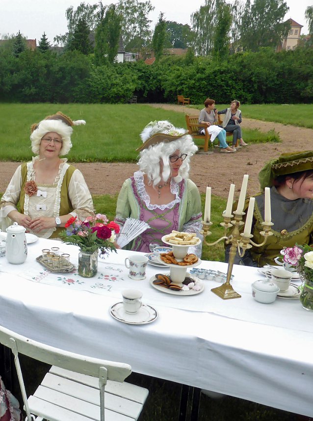 Beim Orangeriefest Bendeleben