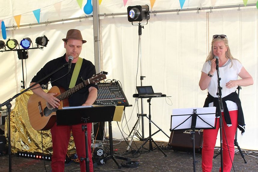 "Wir bauen Br&uuml;cken"