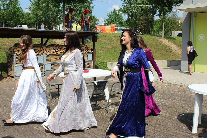 "Wir bauen Br&uuml;cken"