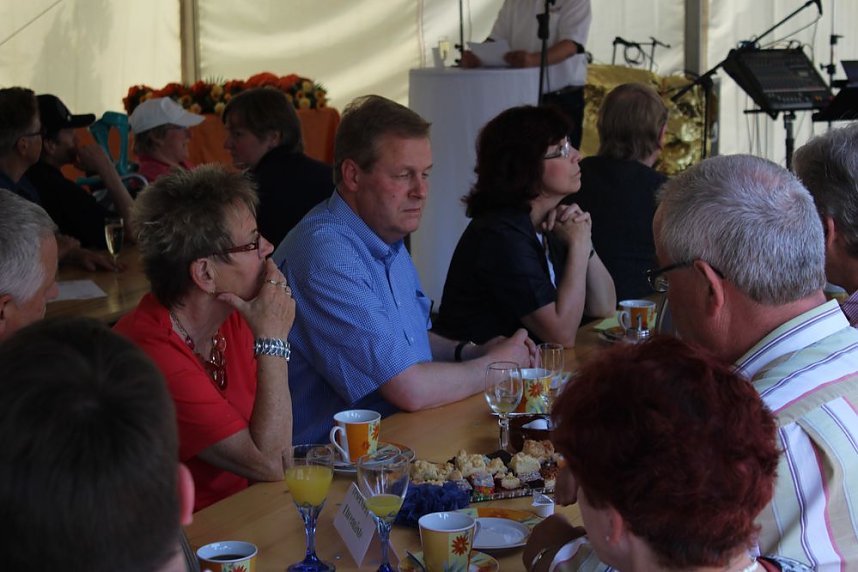 "Wir bauen Br&uuml;cken"