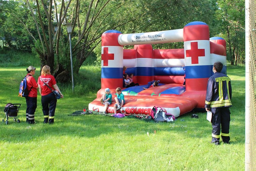 DRK-Jugend ma&szlig; sich im Wettkampf