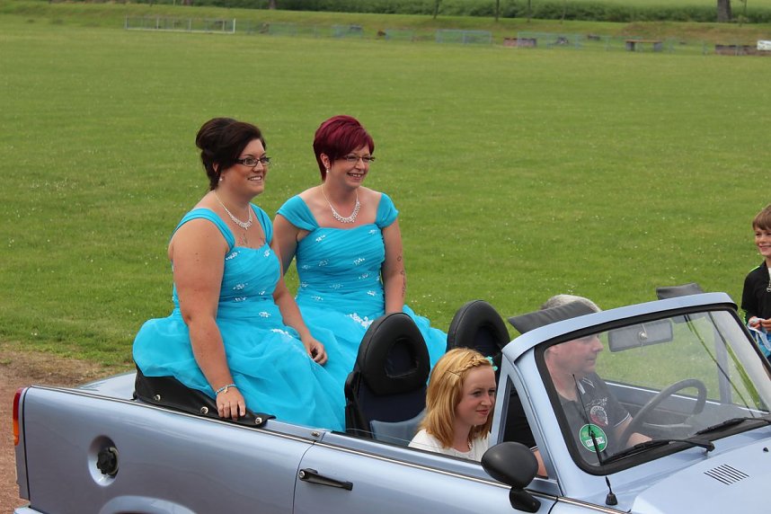 Laubk&ouml;nig gekr&ouml;nt - Geheimnis der Hofdamen gel&uuml;ftet!