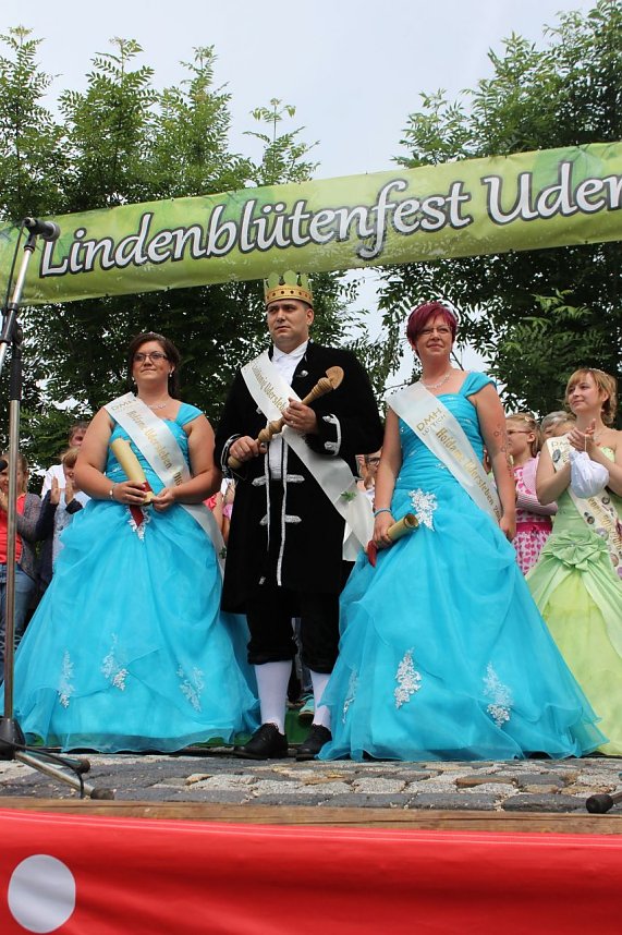 Laubk&ouml;nig gekr&ouml;nt - Geheimnis der Hofdamen gel&uuml;ftet!