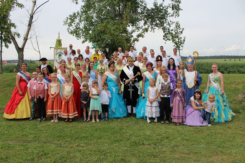 Laubk&ouml;nig gekr&ouml;nt - Geheimnis der Hofdamen gel&uuml;ftet!