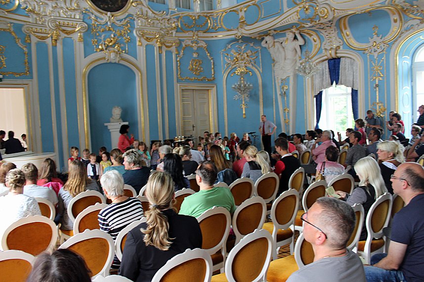 Und am Nachmittag Schuljahresabschlusskonzert