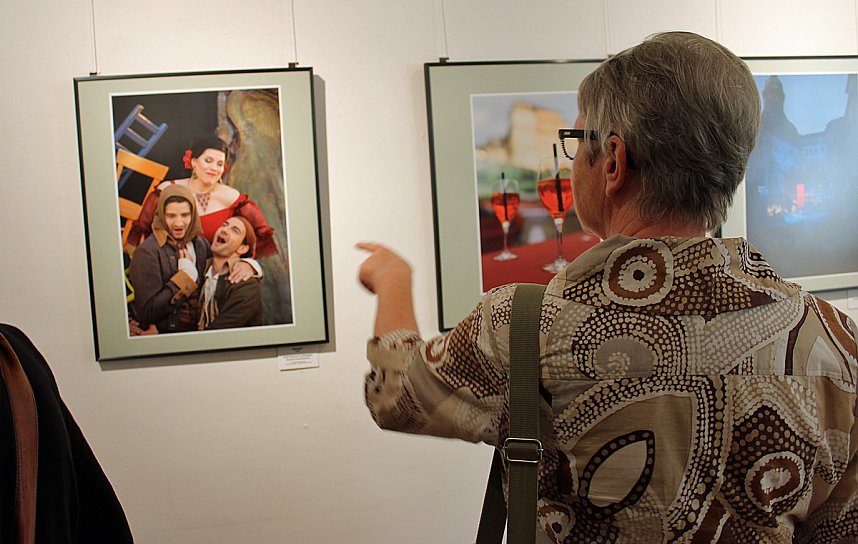 K&uuml;nstler auf zwei "Instrumenten"