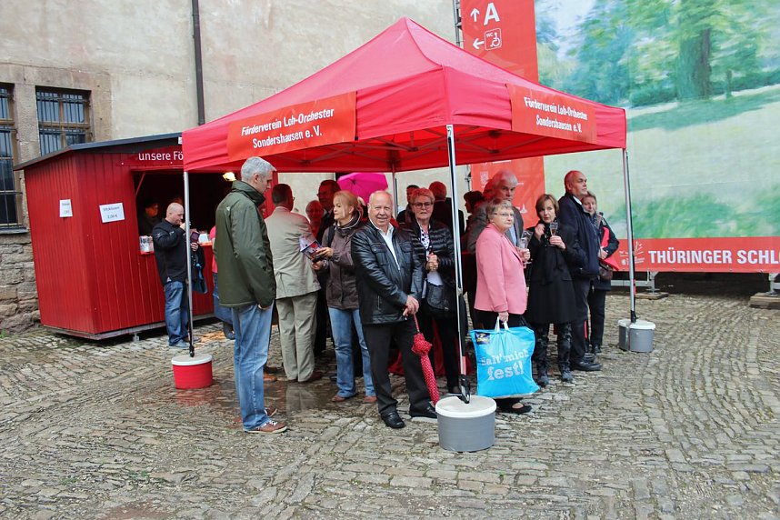 Nass vor der Premiere