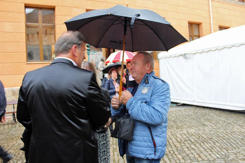 Nass vor der Premiere