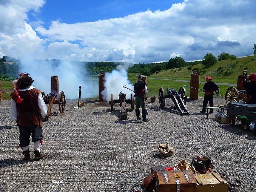 Gro&szlig;e Kanonade auf dem Dickkopf