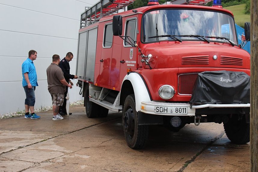 Unwettereinsatz auf Feuerwehrfest in Bebra