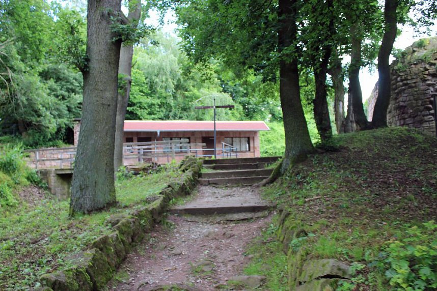 Klingender Wanderweg &uuml;bergeben