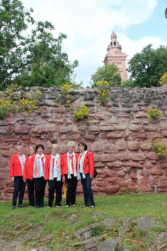 Klingender Wanderweg &uuml;bergeben