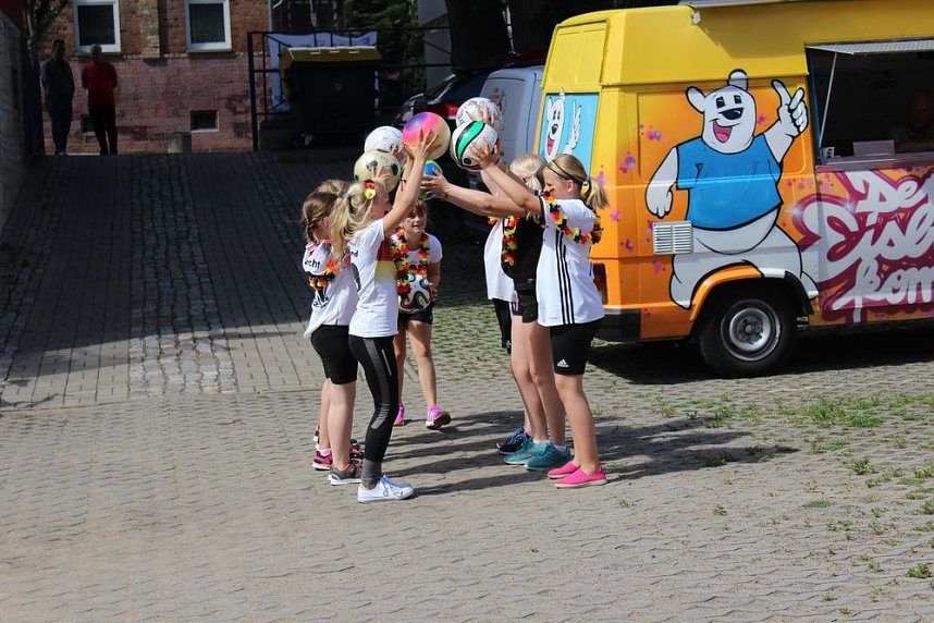 Mit Fu&szlig;ball in die Ferien gestartet
