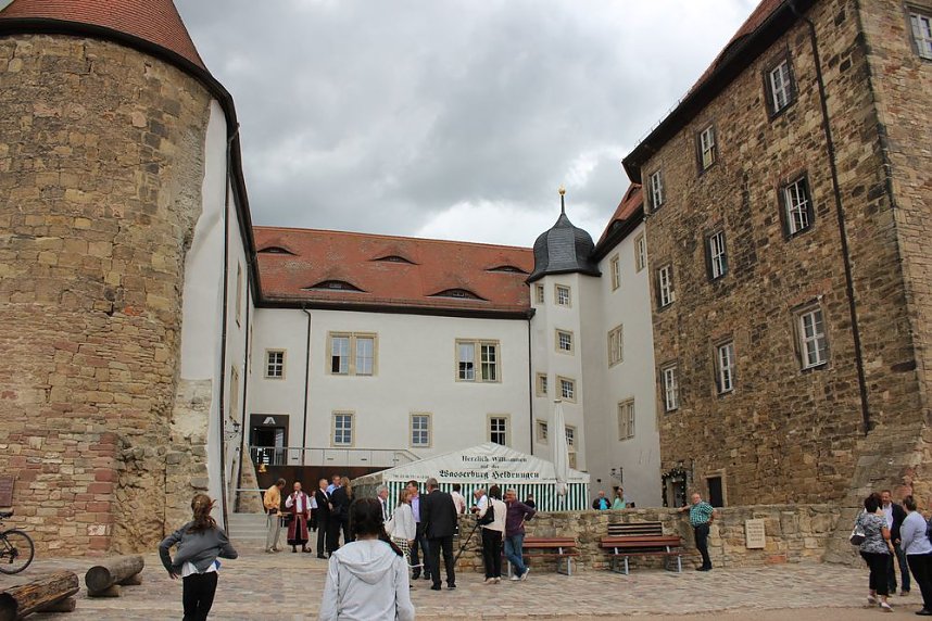 Jugendherberge "Wasserburg" erweitert