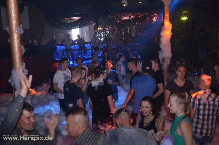 Schaumparty in der Webe