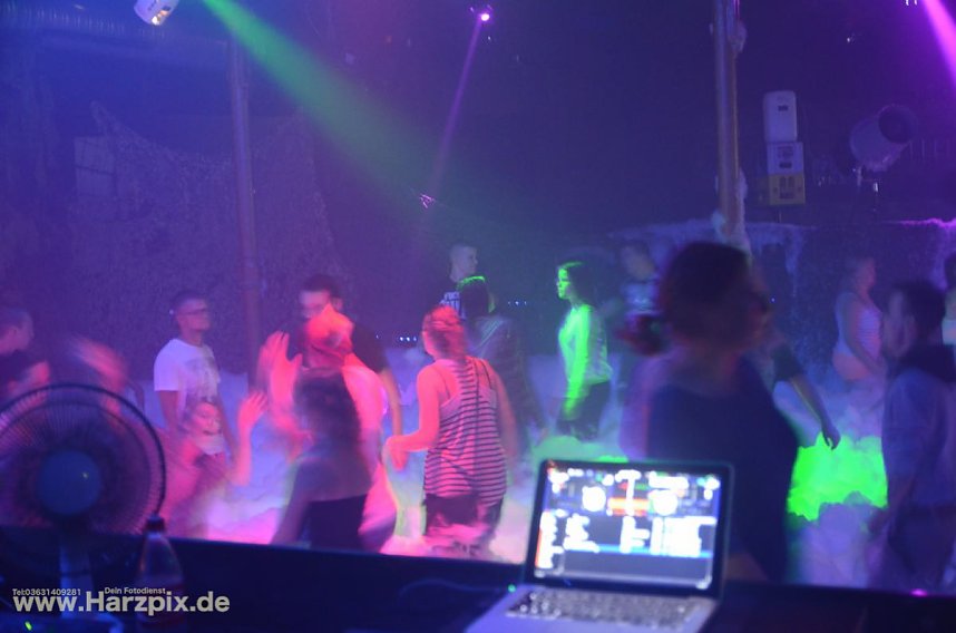 Schaumparty in der Webe
