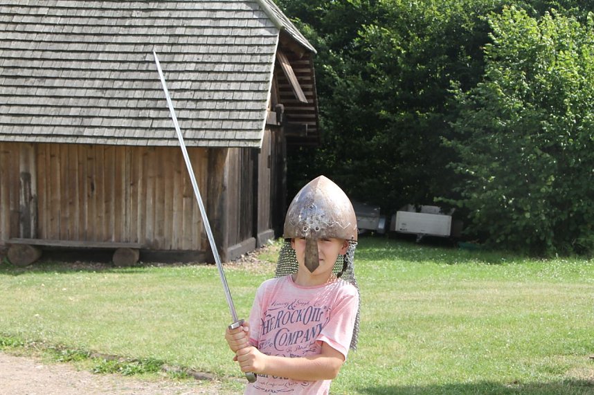 Geschichte erleben auf der Pfalz Tilleda