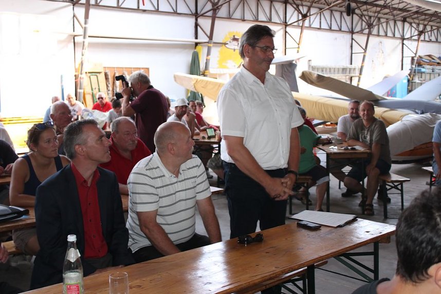 Segelflieger am Himmel Nordth&uuml;ringens