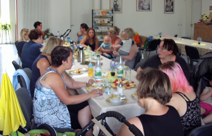 Mutter-Kind-Fr&uuml;hst&uuml;ck im Freizeitzentrum