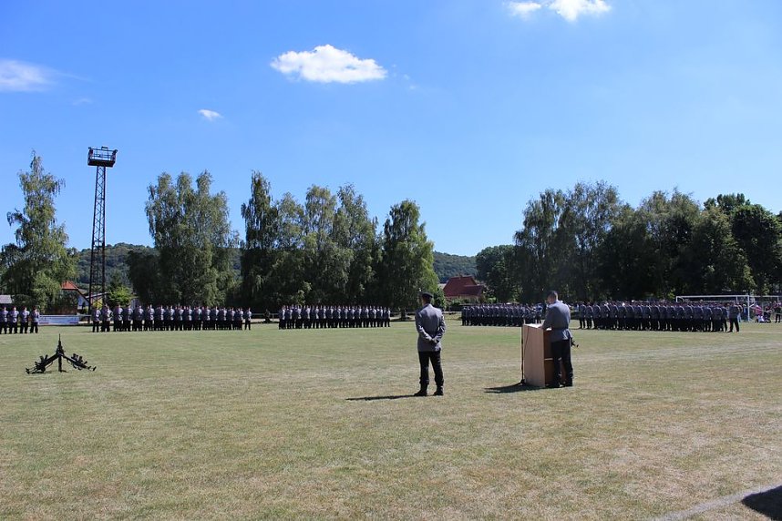 Traumhaftes Sommerwetter bei Vereidigung