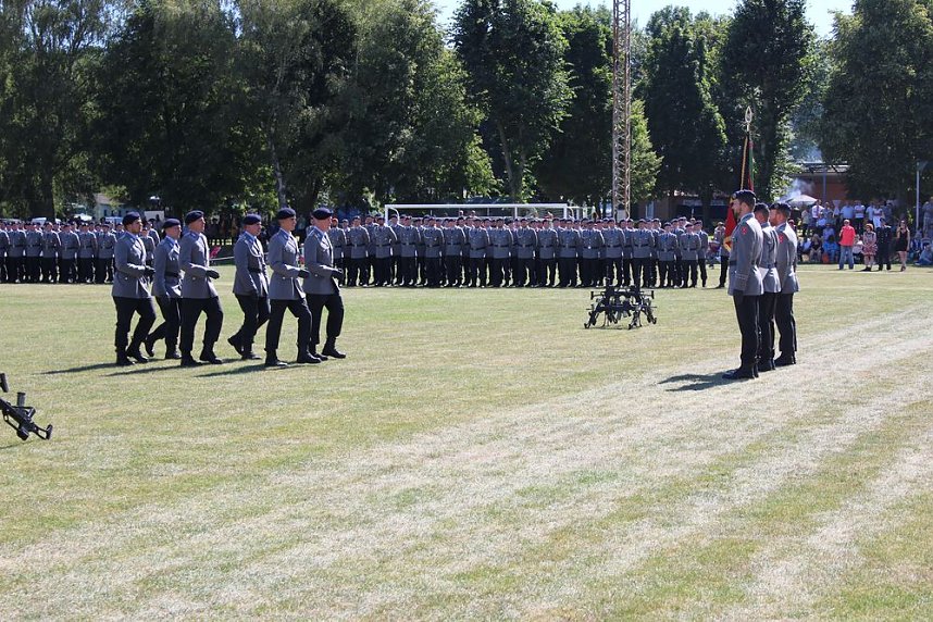 Traumhaftes Sommerwetter bei Vereidigung