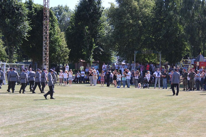 Traumhaftes Sommerwetter bei Vereidigung