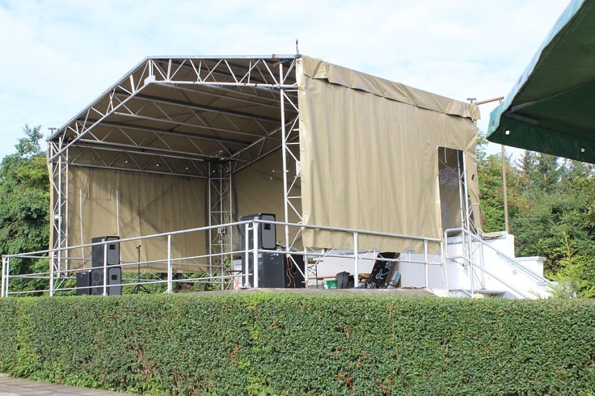 24-Stundenschwimmen gestartet