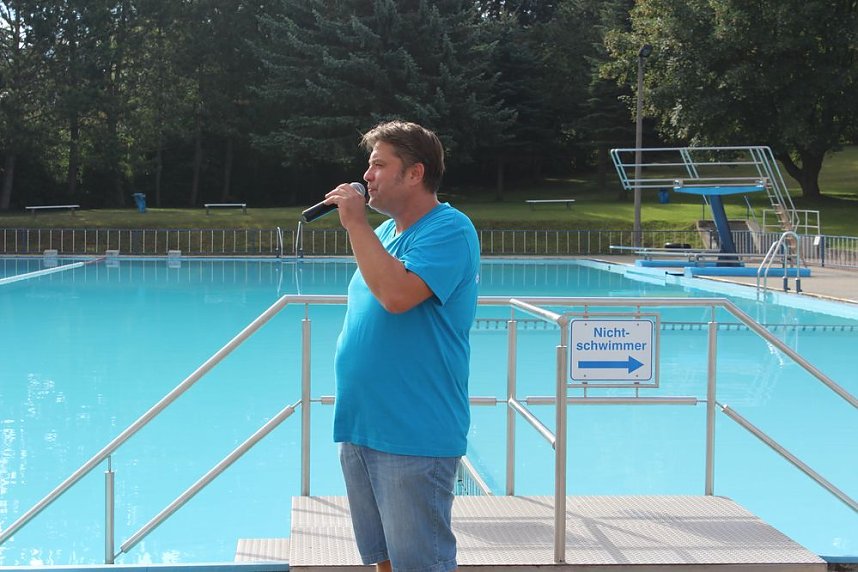 24-Stundenschwimmen gestartet