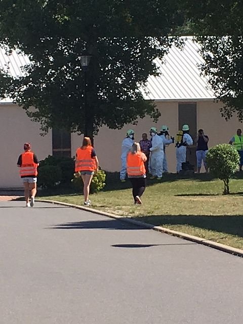 Hei&szlig;er Tanz der Rettungskr&auml;fte