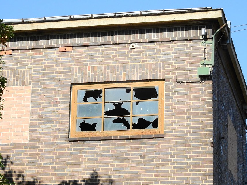 Unwirkliche Orte - Bahnbetriebswerk K&ouml;then