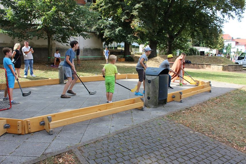 Was f&uuml;r ein Andrang beim Schulfest!