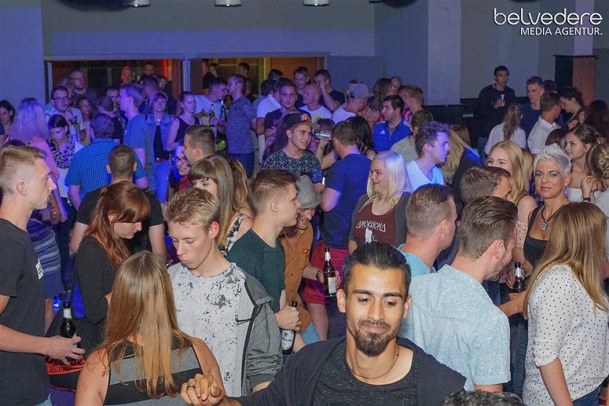 Party im Jugendclubhaus in Nordhausen - der Samstag