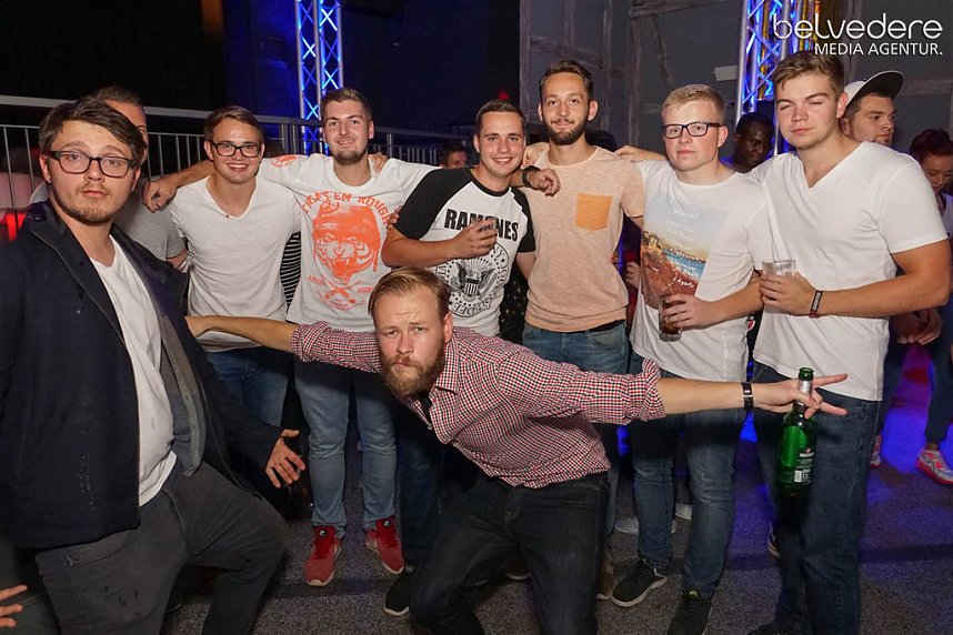 Party im Jugendclubhaus in Nordhausen - der Samstag