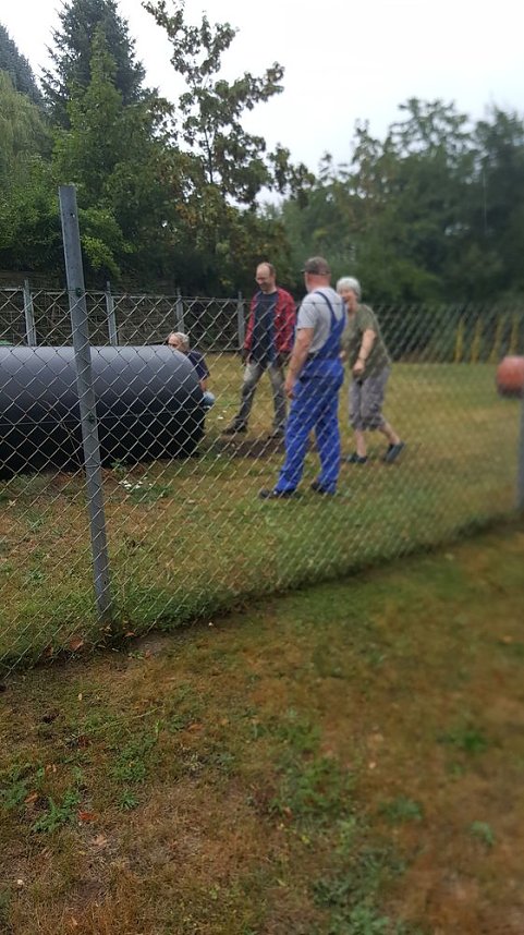 Arbeitseinsatz auf dem Hundeplatz an der Trift