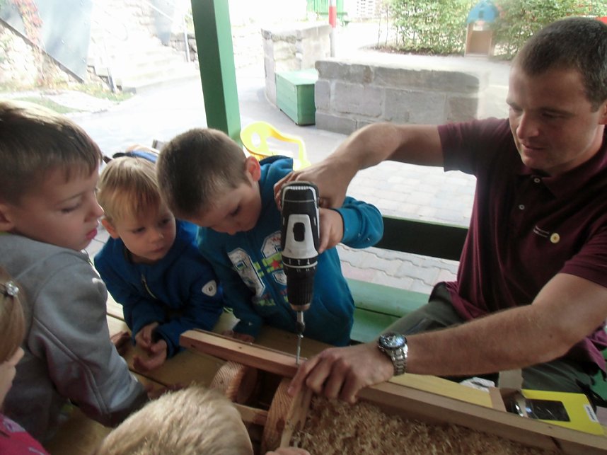M&ouml;bel f&uuml;r Tiere in den Nationalen Naturlandschaften