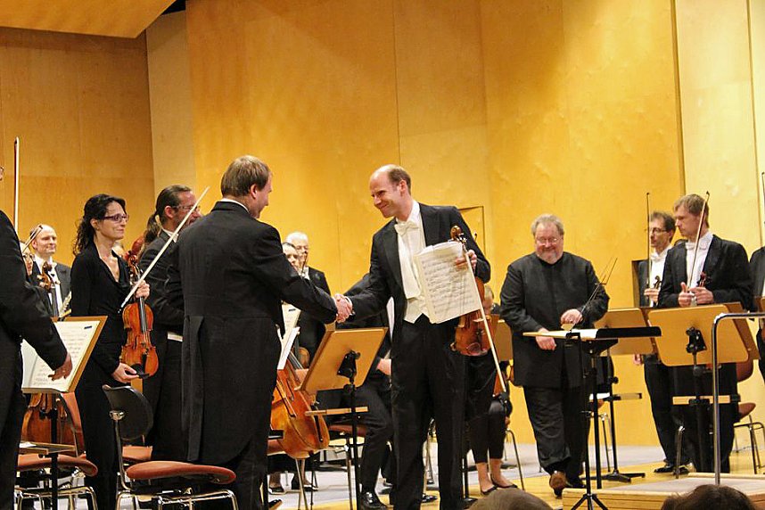 &Uuml;berw&auml;ltigender Einstieg in die Konzertsaison