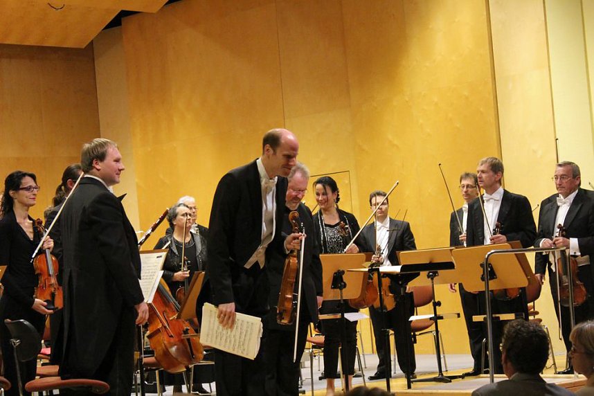 &Uuml;berw&auml;ltigender Einstieg in die Konzertsaison