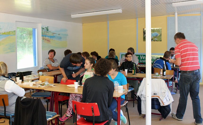 Badesportverein Gro&szlig;furra im Zeichen des Besens