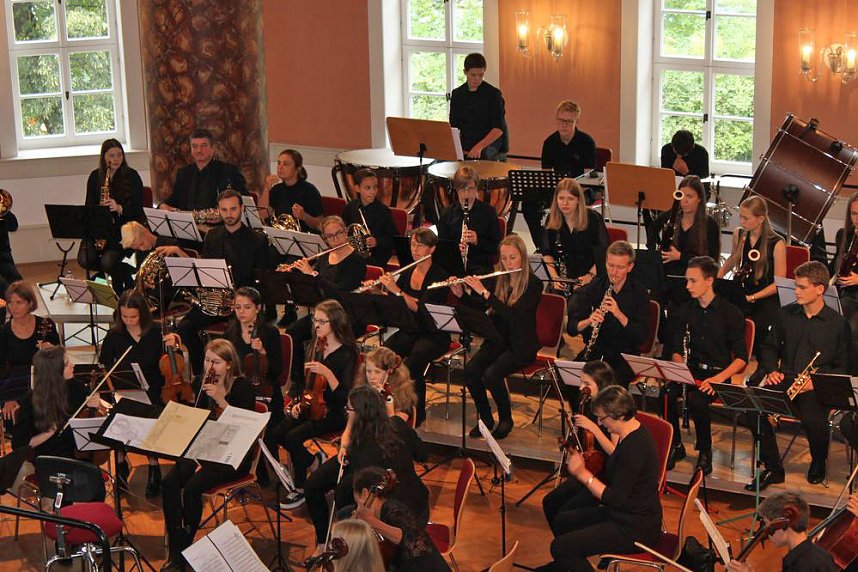 Mitrei&szlig;endes Konzert zum Nationalfeiertag