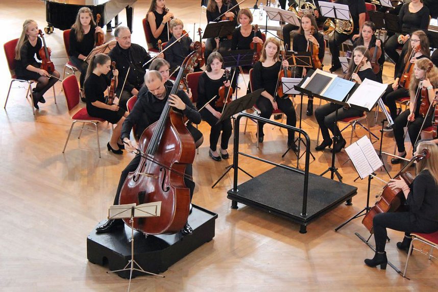 Mitrei&szlig;endes Konzert zum Nationalfeiertag