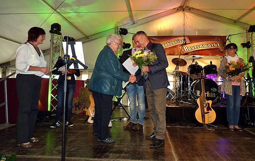 Gro&szlig;e Beteiligung am 22."Frankenh&auml;user Blumensommer" 2016