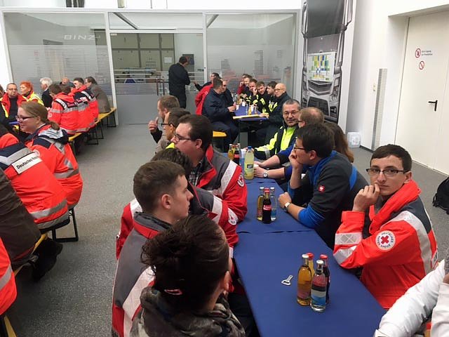 Rettungsfahrzeuge &uuml;bergeben